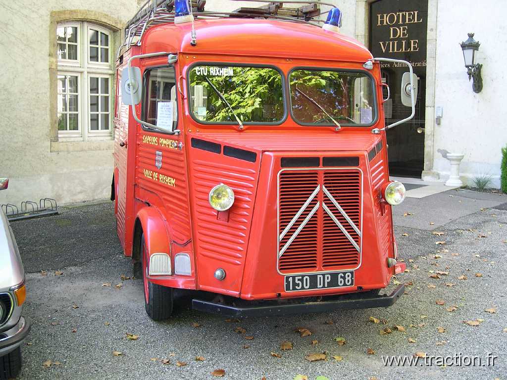 20080921 7 Rixheim 07.jpg - 21/09/2008 - 68170 RIXHEIMCLUB DE VƒHICULES ANCIENS D'ALSACE-MULHOUSE - CVAAM25�mes JOURNƒES EUROPƒENNES DU PATRIMOINESapeurs Pompiers de la Ville de RixheimCITROèN H Camionnette - 1957